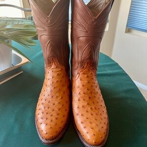 Gorgeous Pecan Ostrich Tecovas in 12D